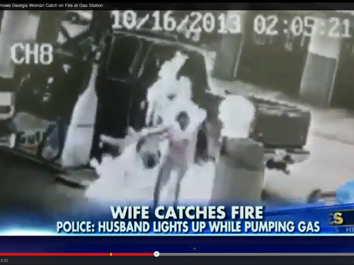 Camera ghi hình vợ bốc cháy vì chồng bất cẩn khi đổ xăng