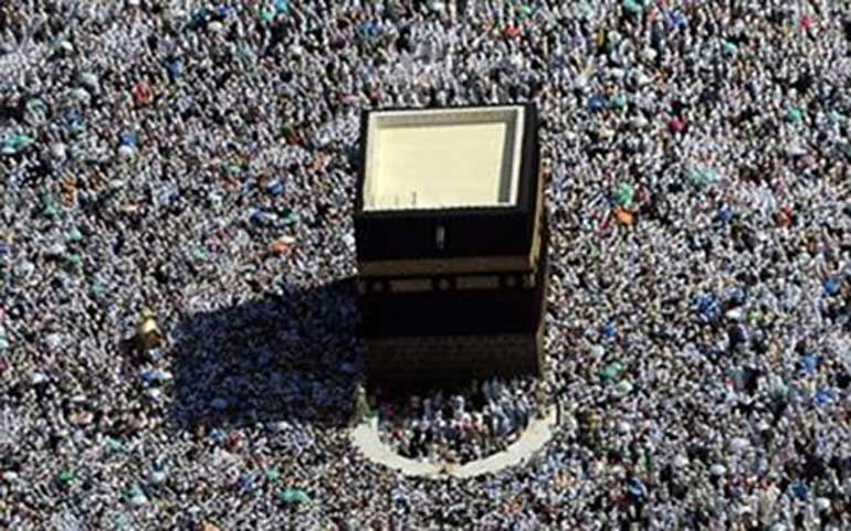 Có hơn 1200 camera quan sát được dùng trong đại thánh đường Mecca