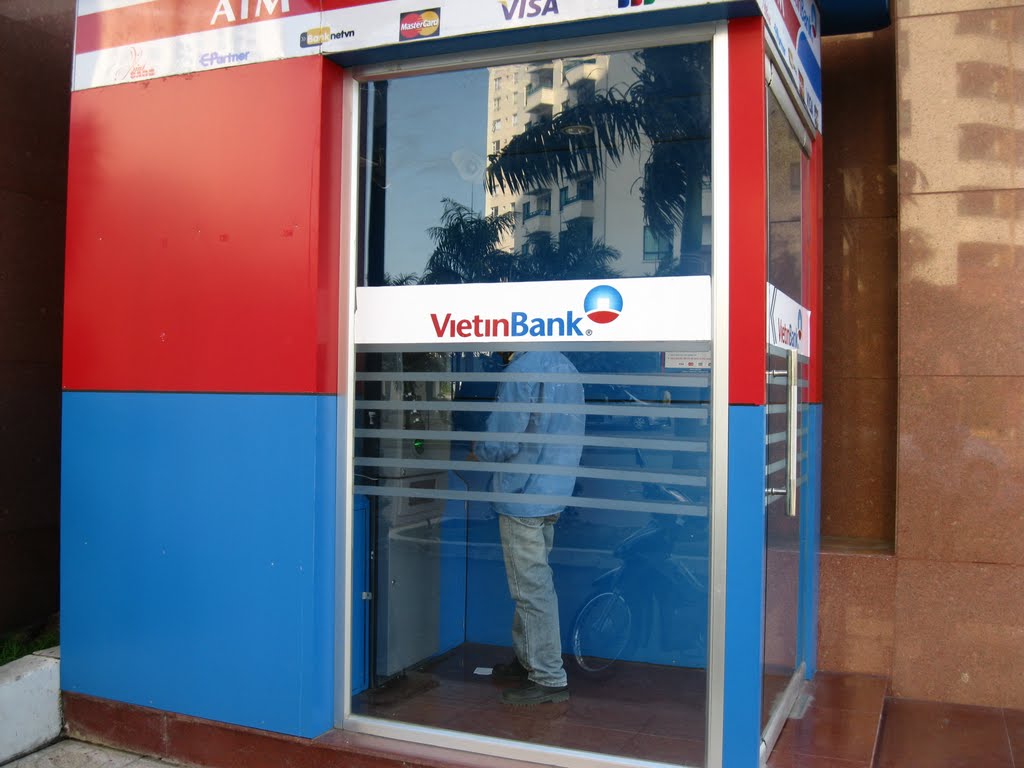 Toàn bộ cây ATM của Vietinbank đều lắp camera quan sát